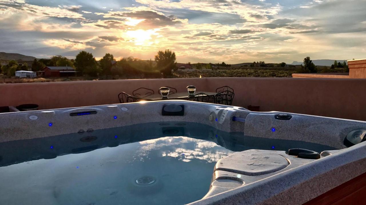 Dreamkatchers Lake Powell Bed & Breakfast Big Water Exterior photo